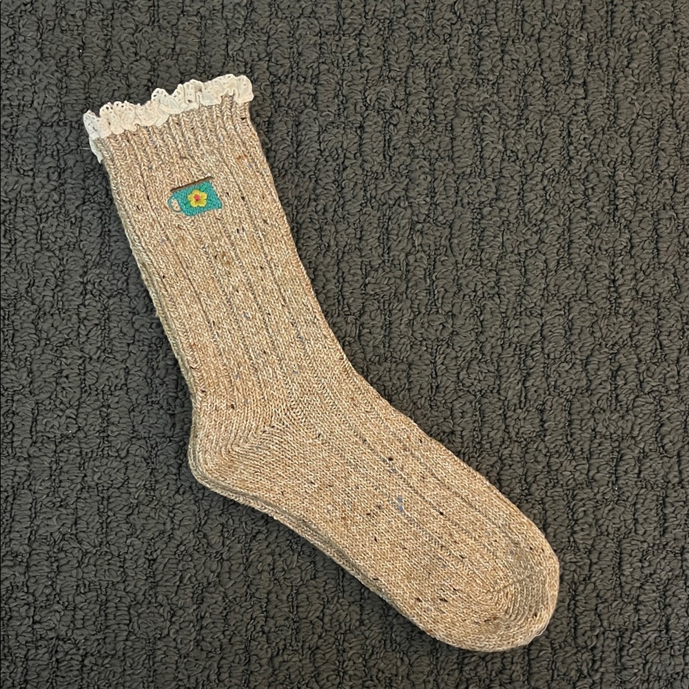 NATURAL LIFE Beige Knit Sock with Lace Edge